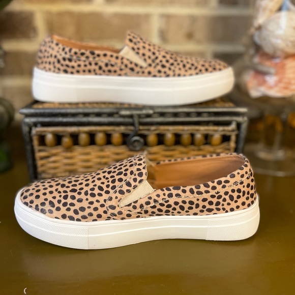Cheetah print slide on sneakers - Picture 3 of 8
